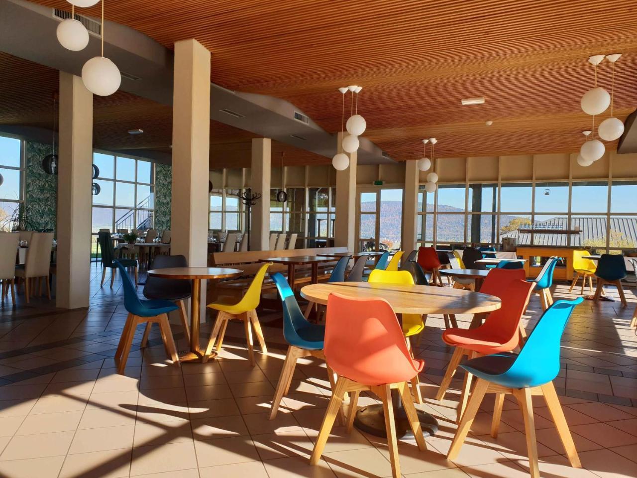 Hotel Du Val Cernier Eksteriør billede